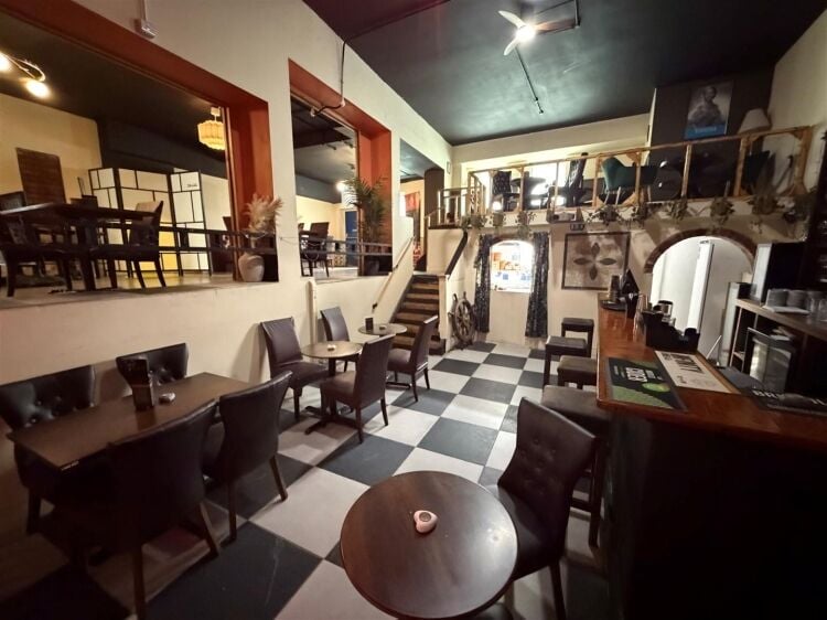 Wine Bar and Restaurant for Sale in Bristol with Annual Lease of £35,000 Photo 3