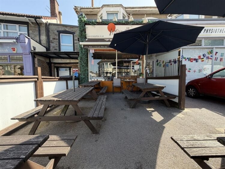 A well presented and fully fitted cafe/restaurant of approximately 725 sq ft located on wells road, knowle. the premises is arranged as front customer Photo 3