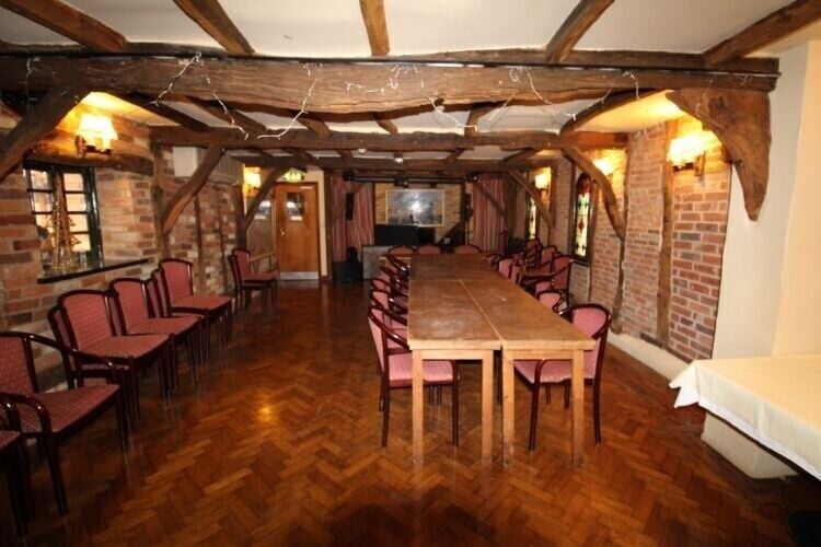 Prime Business Opportunity in Historic Hitchin, Hertfordshire with Hotel and Restaurant for Sale Photo 3