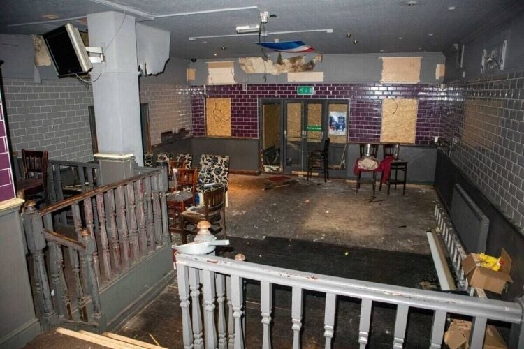 Prime London Location - Detached Pub with Alternate Use Potential, Near Wood Green Station Photo 3