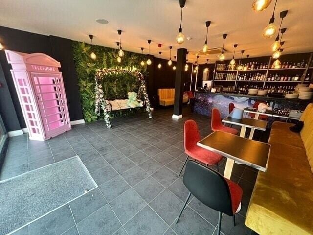 Prime Location Shisha Lounge with High Footfall in Feltham, London Photo 3