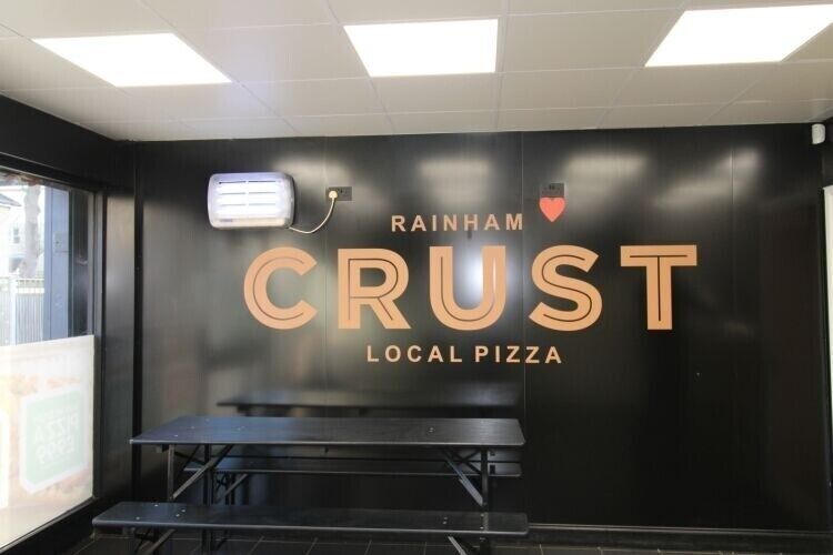 Prime Pizza Takeaway Business Opportunity in Writtle Walk, Rainham, Essex Photo 3
