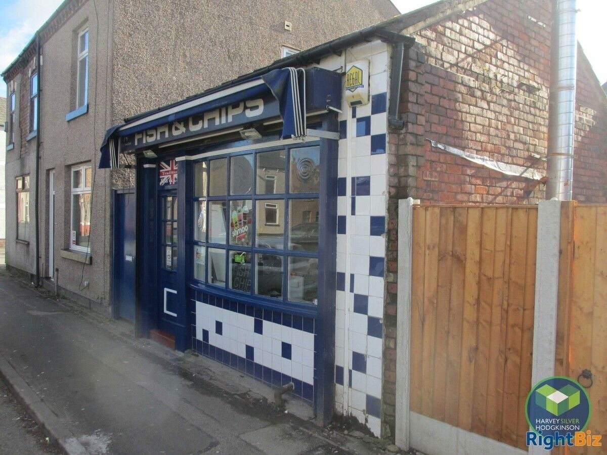Prime Investment Property with Reliable Tenant in Wigan, Manchester Photo 3