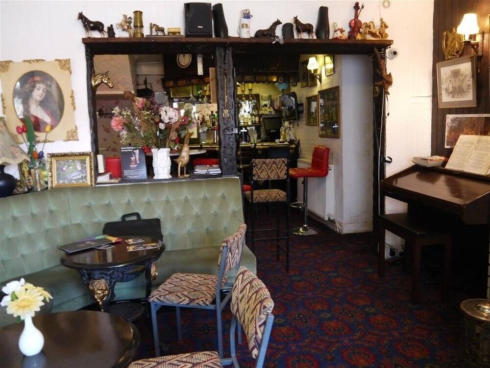 6.8 Acre Development Opportunity with Historical Public House in Durham Photo 3