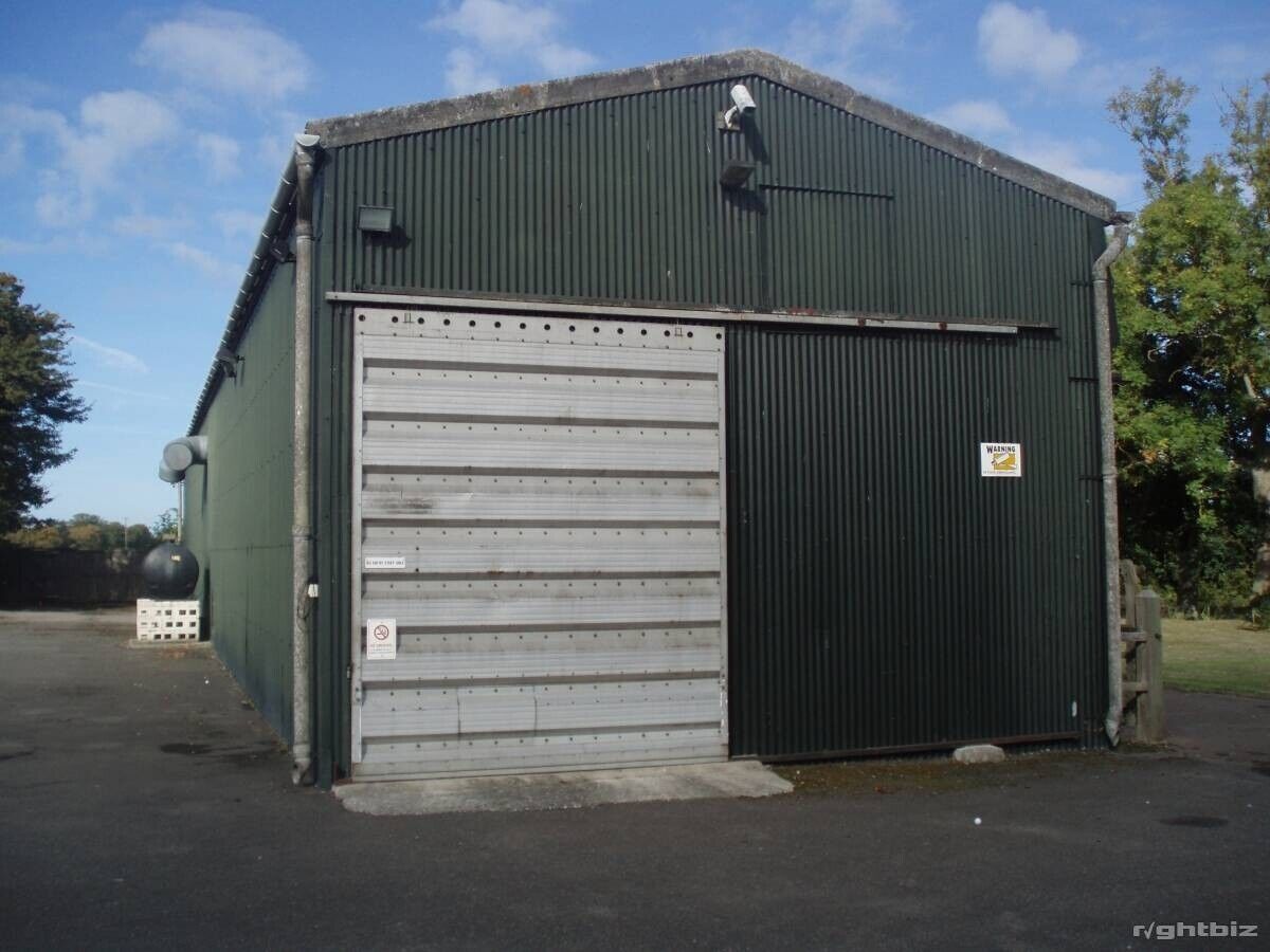 Secure Storage, Workshop, and Yard Space Available for Rent in Colchester Essex Photo 3