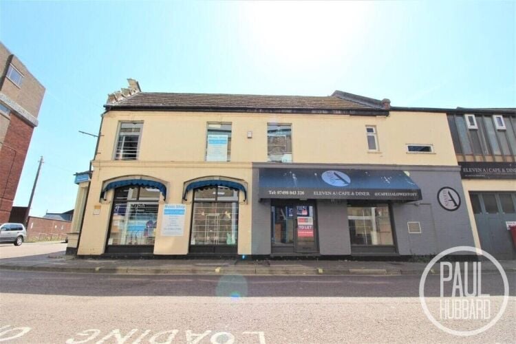 Spacious Two-Storey Commercial Property in Prime Lowestoft Centre Location for Sale Photo 3