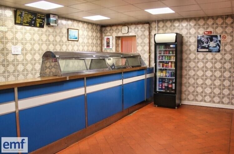 Spacious Freehold Property with Fish & Chip Shop, Flat, and Let Unit in Beccles, Suffolk Photo 3