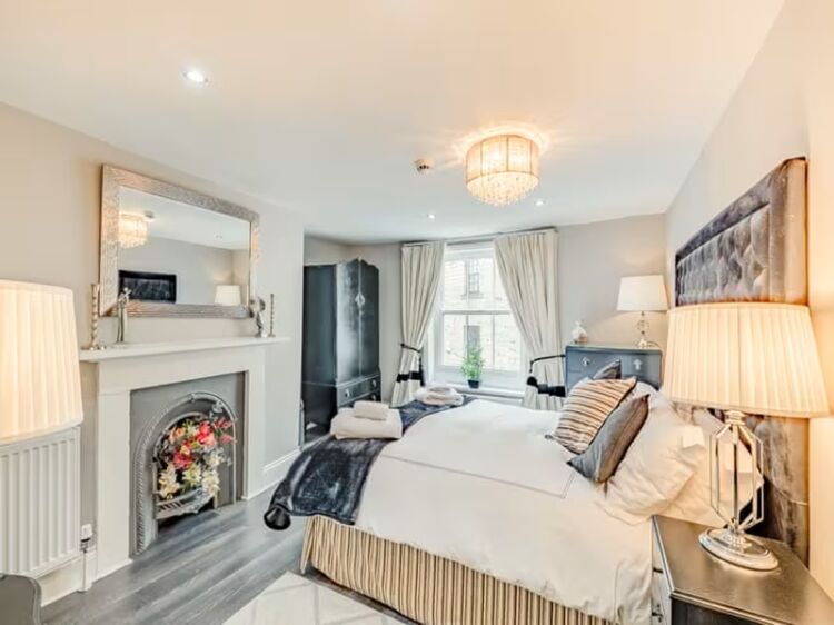Prestigious Freehold Investment Property in Hexham Northumberland for Sale Photo 3
