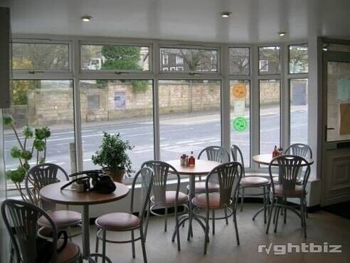 Brierfield Investment Gem - Fully Let Takeaway, Cafe, and 2-Bedroom Flat Photo 3
