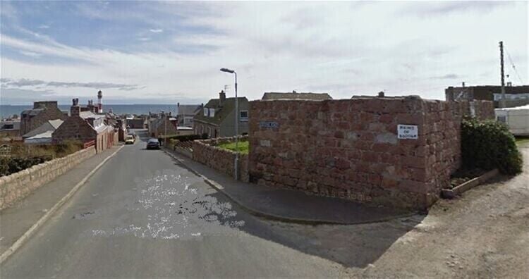 Freehold Estate with Residential and Commercial Development Opportunity in Peterhead, Aberdeenshire Photo 3