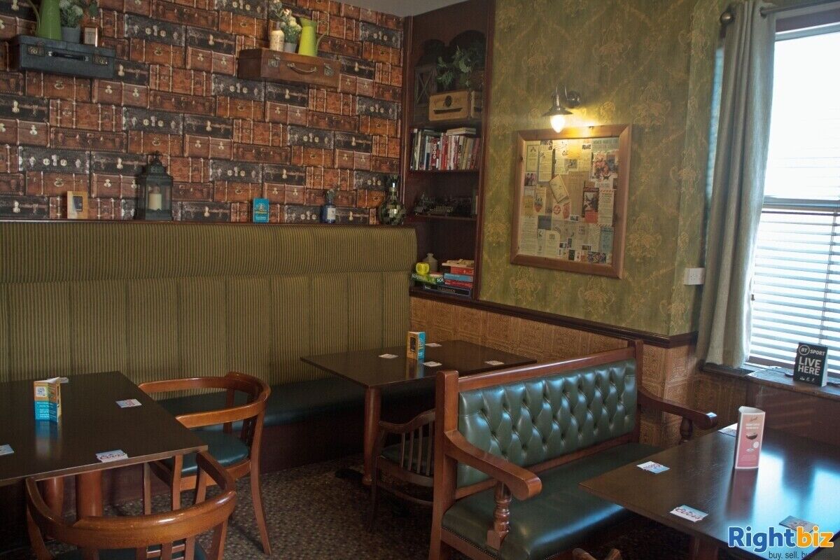 Excellent Town Centre Pub in Rhyl, Denbighshire with Apartments and Trade Gardens Photo 3