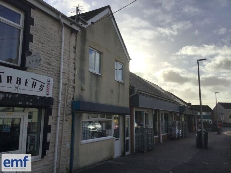 Established Fish & Chip Shop with Two Flats in Busy Residential Area in Pontypridd Photo 4