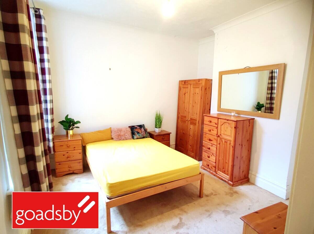 HMO Property in Poole Dorset with High Occupancy and Development Opportunities Photo 4