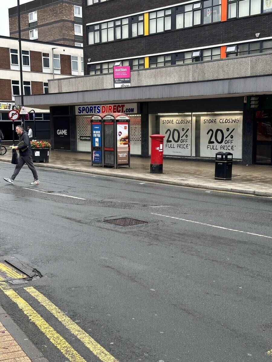 Prime Wakefield Town Centre Retail Space Available for Rent Photo 4