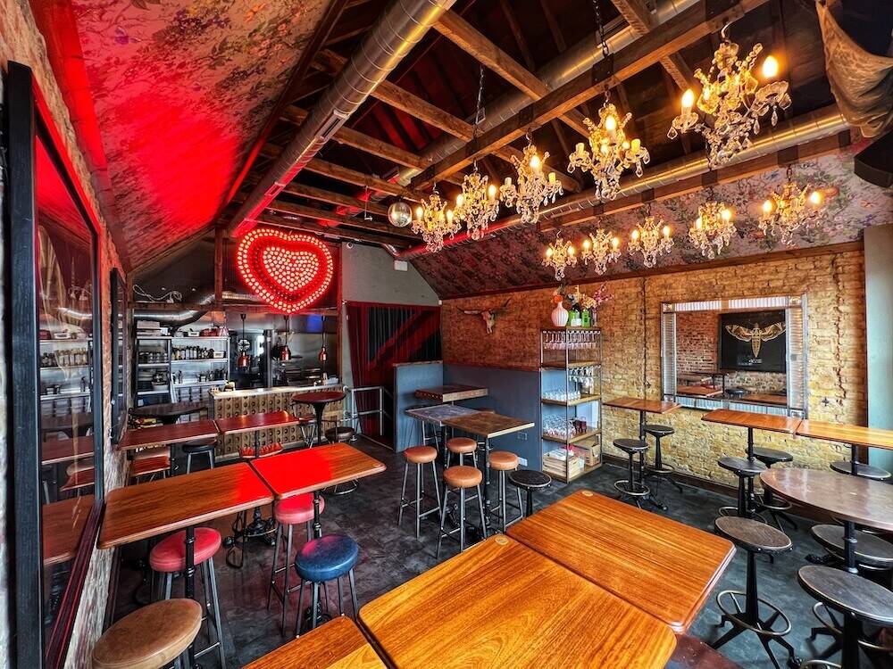Prime Location Restaurant & Bar Lease Available Near Balham Station, London SW12 Photo 4