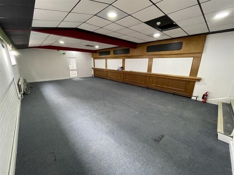 Large Offices To Let For Sale in Newton Abbot Photo 3