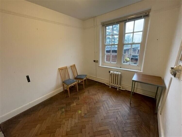 Offices and Business Units To Let For Sale in Newton Abbot Photo 3