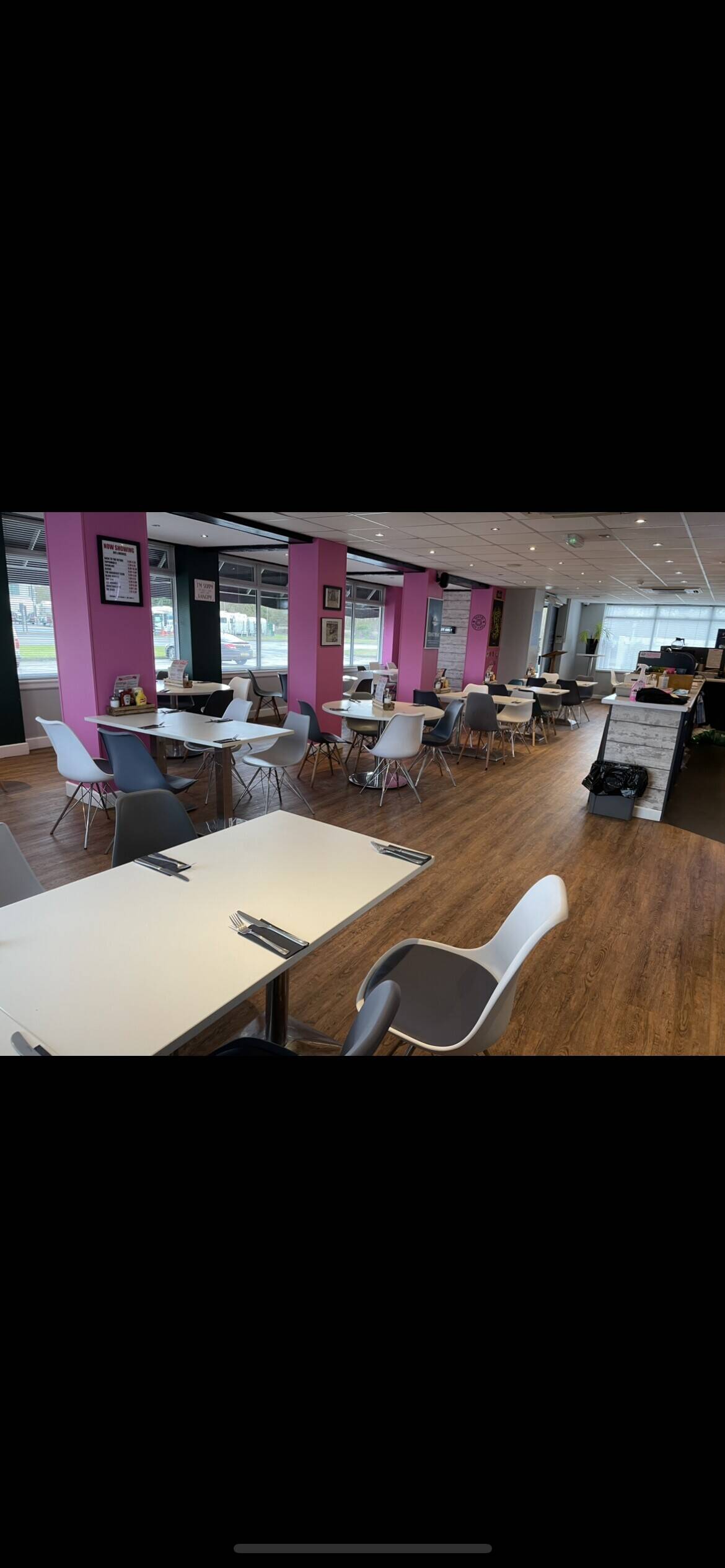 Roadside American Diner / Showroom with Ample Parking Available for Rent Near York Photo 4
