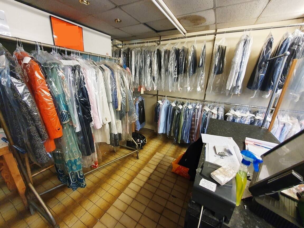 Prime Location Dry Cleaner in Winchmore Hill London, Near Train Station for Sale Photo 4