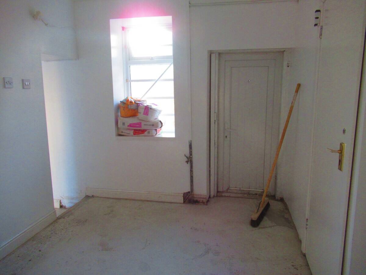 Main Road Ground Floor Shop To Let in Great Harwood Photo 4