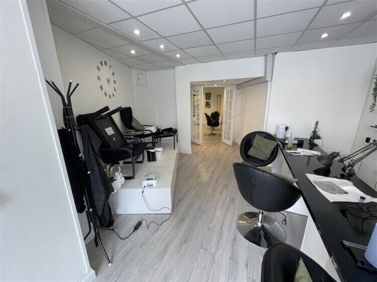 Prominent Retail Premises in the Heart of Newton Abbot For Sale in Newton Abbot Photo 4