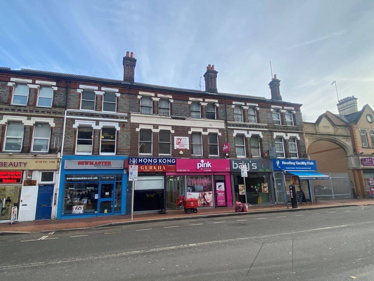 Commercial Premises To Let in Reading Town Centre - West Street - 3 Levels Photo 4
