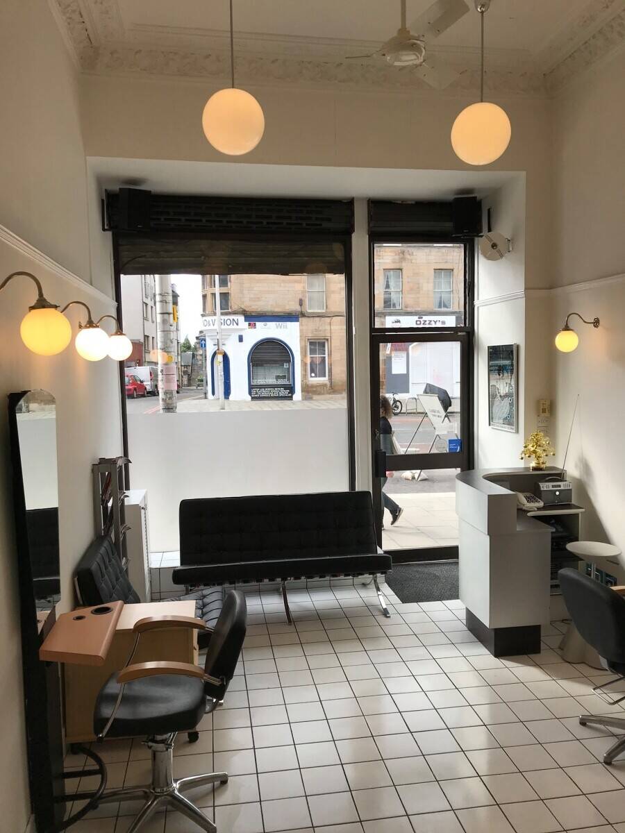 Versatile Commercial Space Available on Bustling Leith Walk, Edinburgh Photo 4