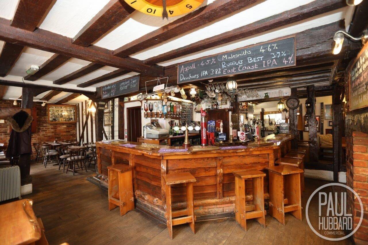 Grade II Listed Pub and Restaurant with Owner's and Guest Accommodation in Needham Market Suffolk Photo 5