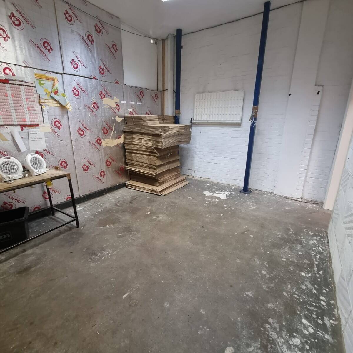 Spacious Multi-Use Warehouse Available for Rent in Surbiton London Photo 3