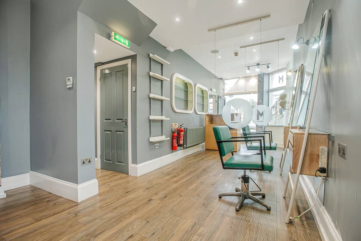 Prime Freehold Commercial Property in Historic Milnthorpe Centre Photo 4