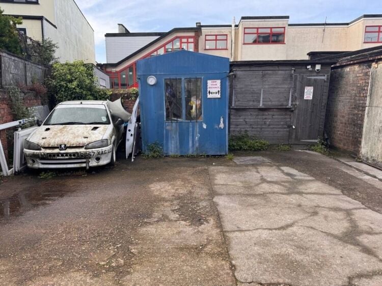 Prime Mixed Use Property in South Essex with Flats, Industrial Unit and Yard Photo 3