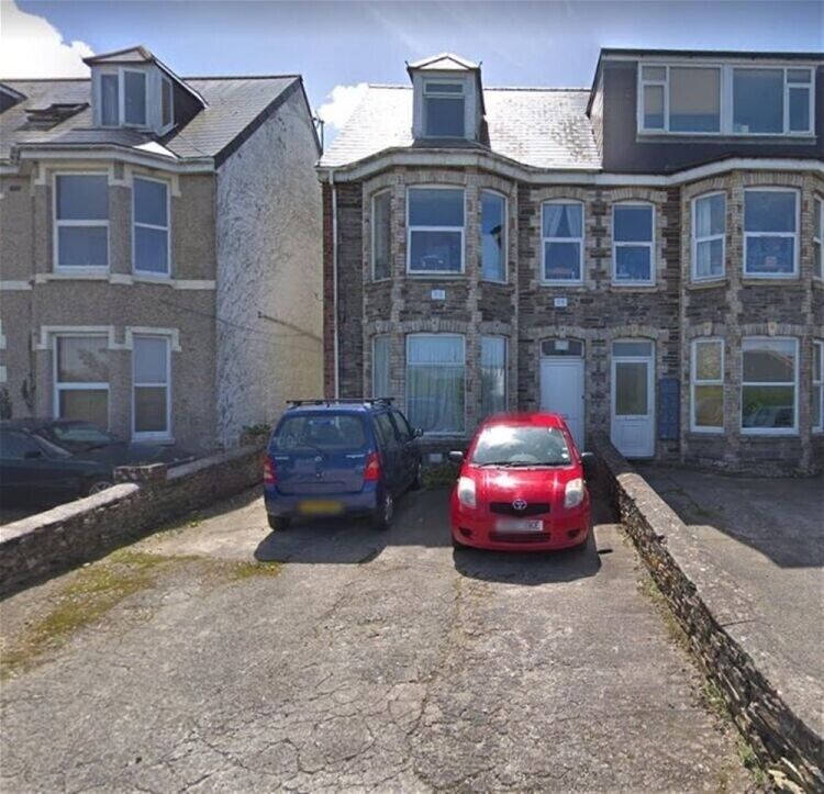Five-Flat Block in Newquay, Cornwall Offers Rental Income and Sea Views Photo 4
