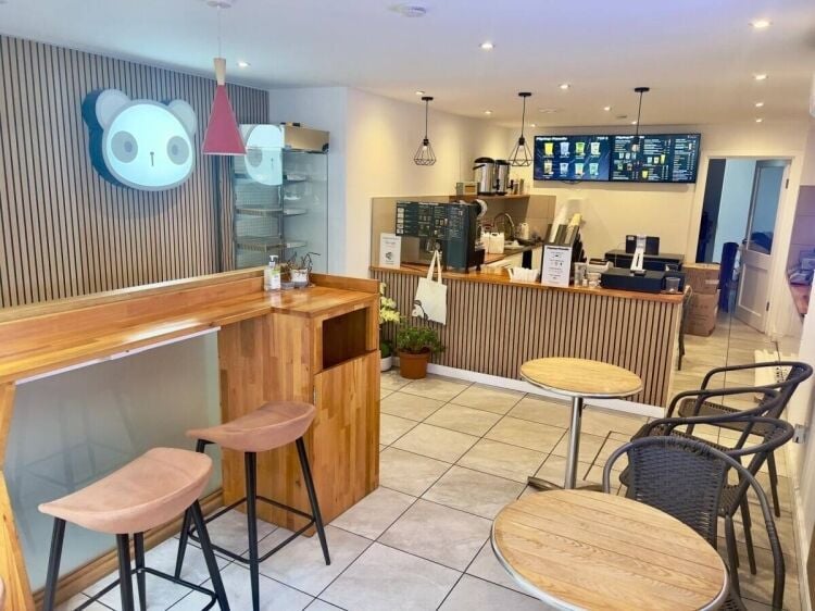 Prime Retail Space for Sale in Pedestrian-Friendly Edinburgh City Centre Photo 4