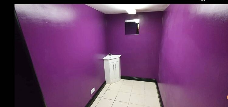 Main Road Shop To Let in Accrington Photo 4