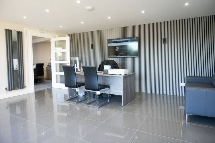 Updated Office and Storage Property Available in Wrangle, Lincolnshire Photo 4