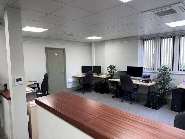 Rent All-Inclusive Serviced Offices with Parking in Affluent Colchester Village Photo 4