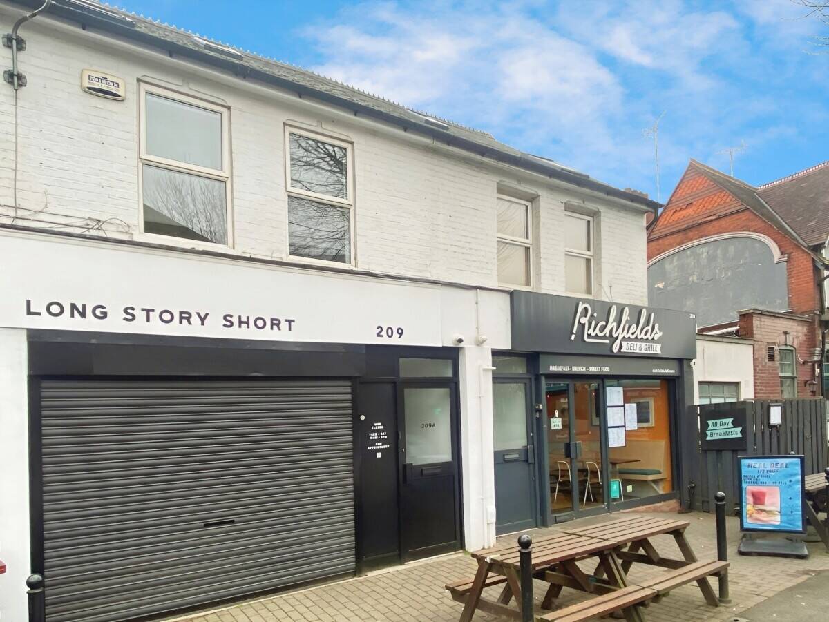 Prime Freehold Commercial Property on Caversham Road, Reading – Ideal High-Yield Investment Opport Photo 4