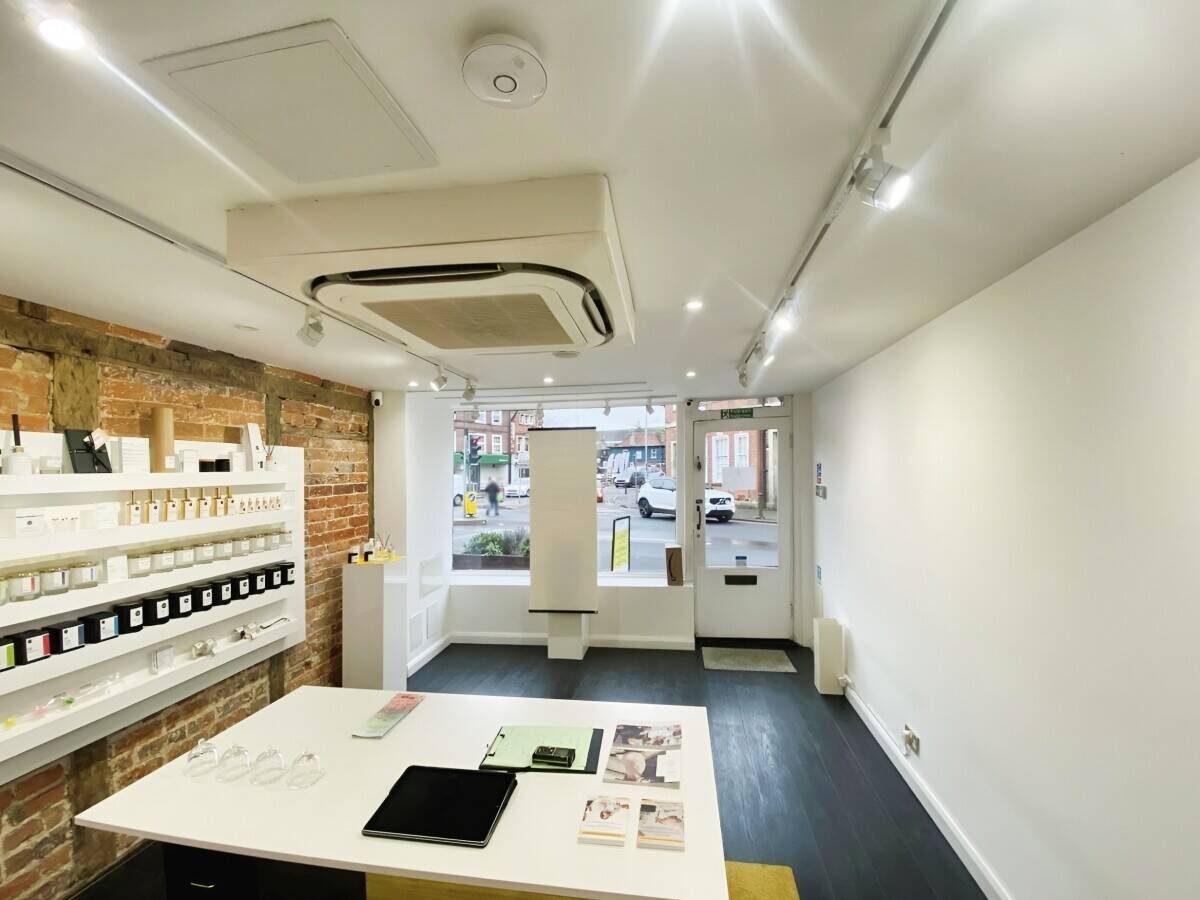 Commercial Premises To Let over three levels in Church Road, Caversham - 1000 sq. ft - DR1635 Photo 5