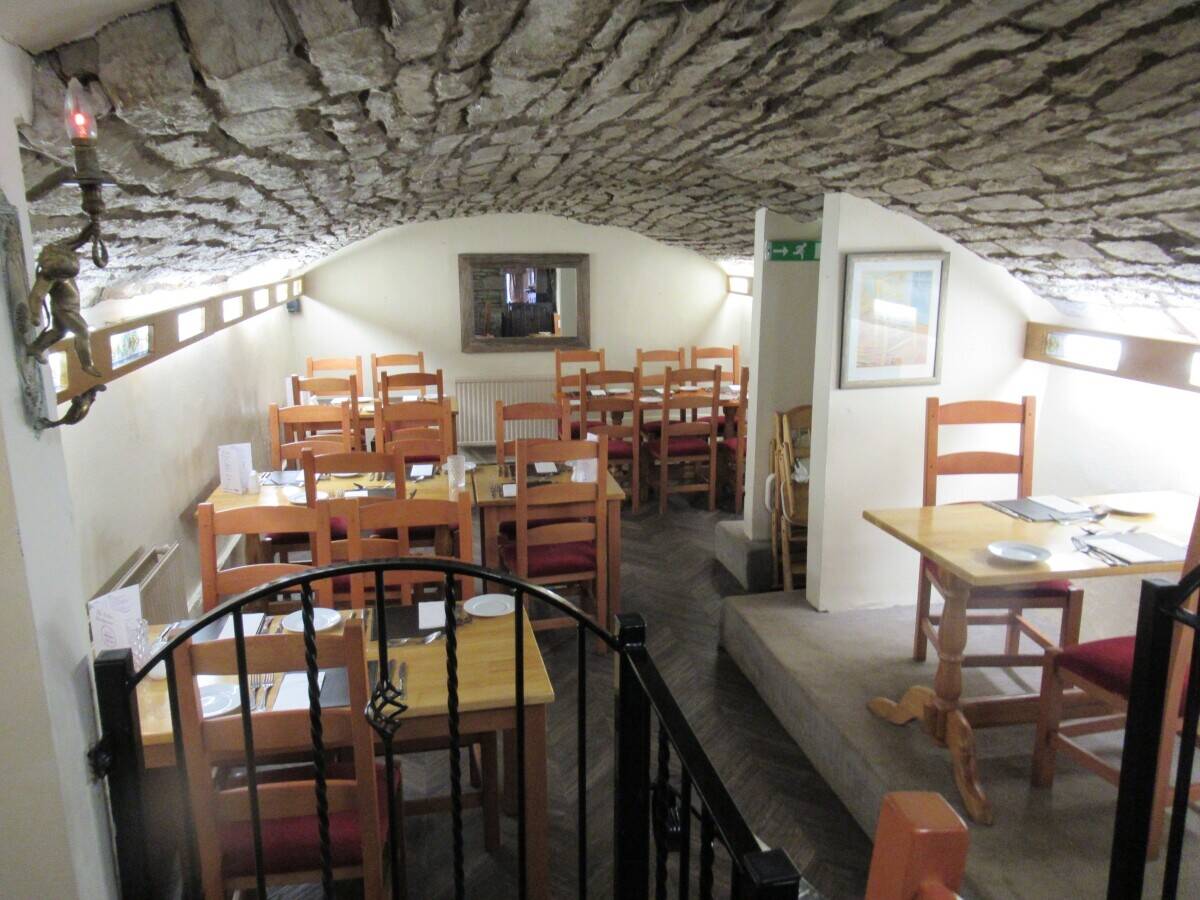 Prime East Lancashire Restaurant Available, Potential for Residential Conversion Photo 4