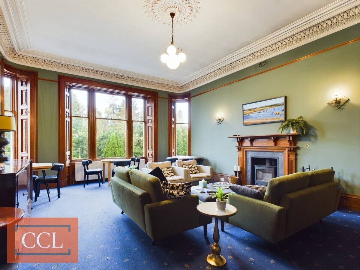 Substantial Victorian Manor Guest House in Forres Moray - A Vibrant Business Opportunity Photo 4