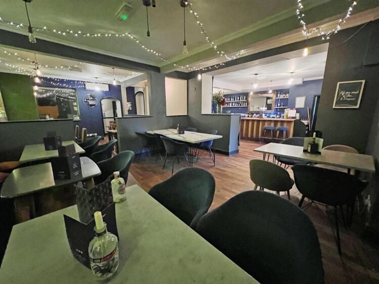 Prime Restaurant and Bar Lease Opportunity on Bristol's Whiteladies Road Photo 4