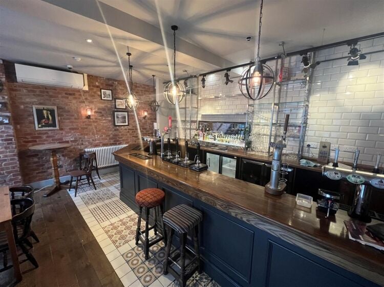 Two-Storey Public House with Beer Cellar Available for Rent in Bristol Photo 4
