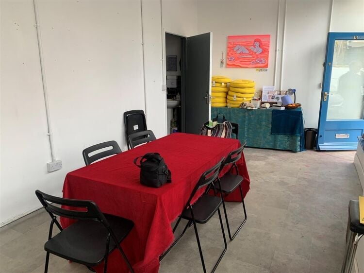 Prime Ground Floor Commercial Investment in Bristol, 244 sq ft, New 5-Year Lease from 2024 Photo 4