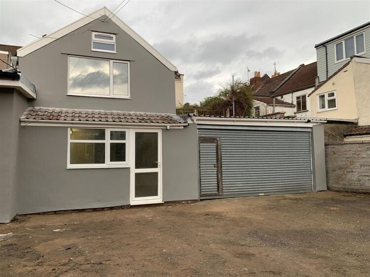 Three Centrally Located Workshops Available for Rent in Easton, Bristol Photo 4