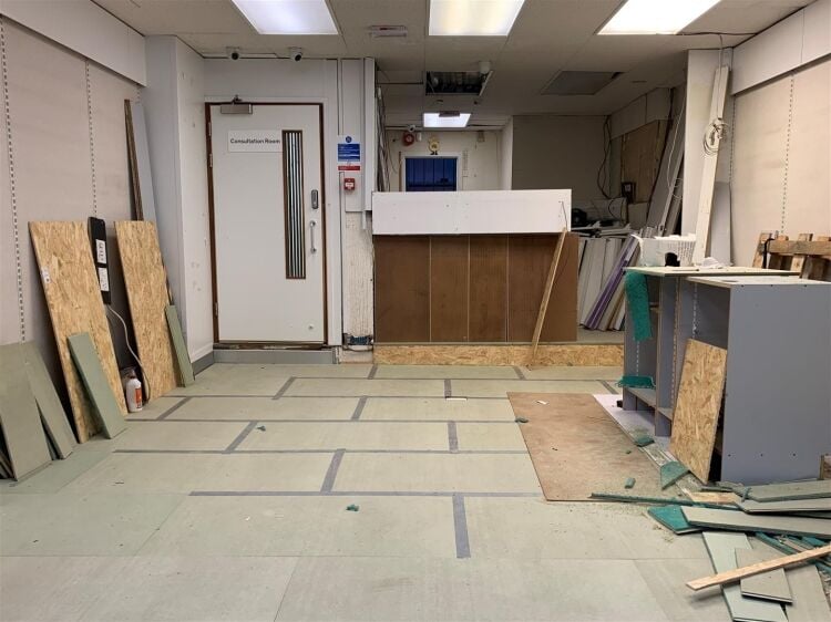Prime Ground Floor Retail Unit with Parking in Highly Sought After Area of Bristol Photo 4