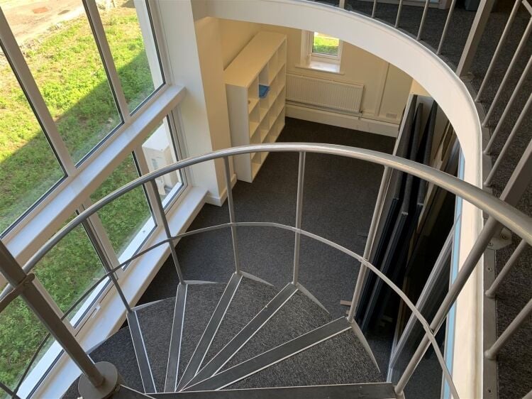 Spacious, Modern Offices with Parking in Woodlands, Bristol Photo 4