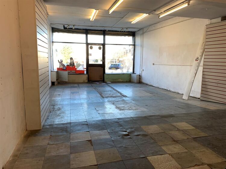 Retail Unit for Sale in Prime High Street Location in Staple Hill, Bristol Photo 4