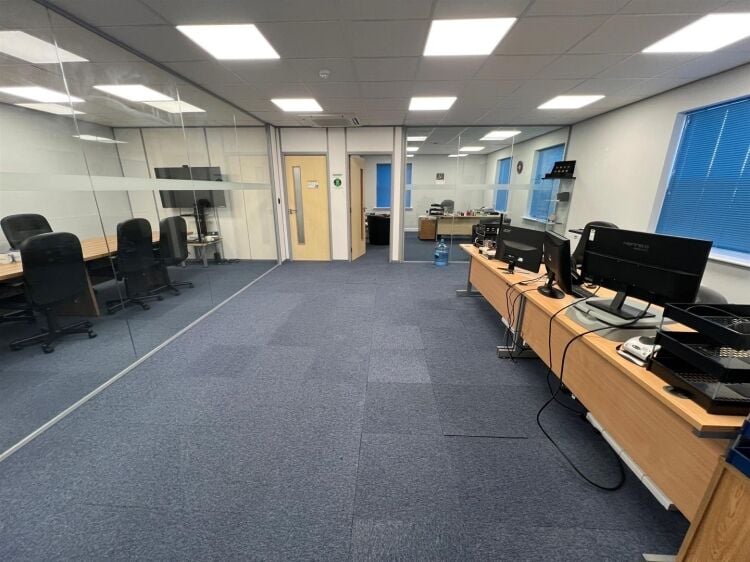 Modern Two-Storey Semi-Detached Office HQ in Bristol with 10 Parking Spaces for Sale Photo 4