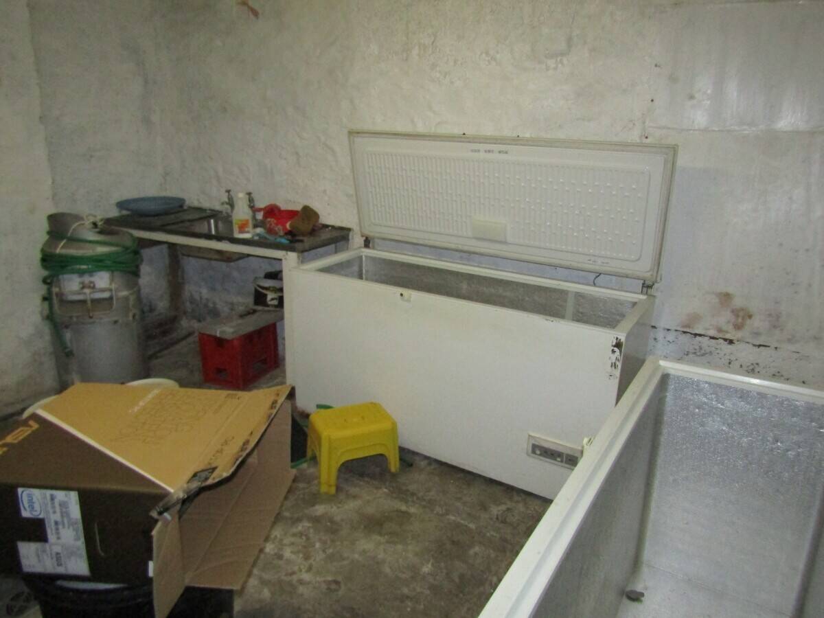 Takeaway Premises for Sale in Oswaldtwistle with Residential Space Above Photo 4