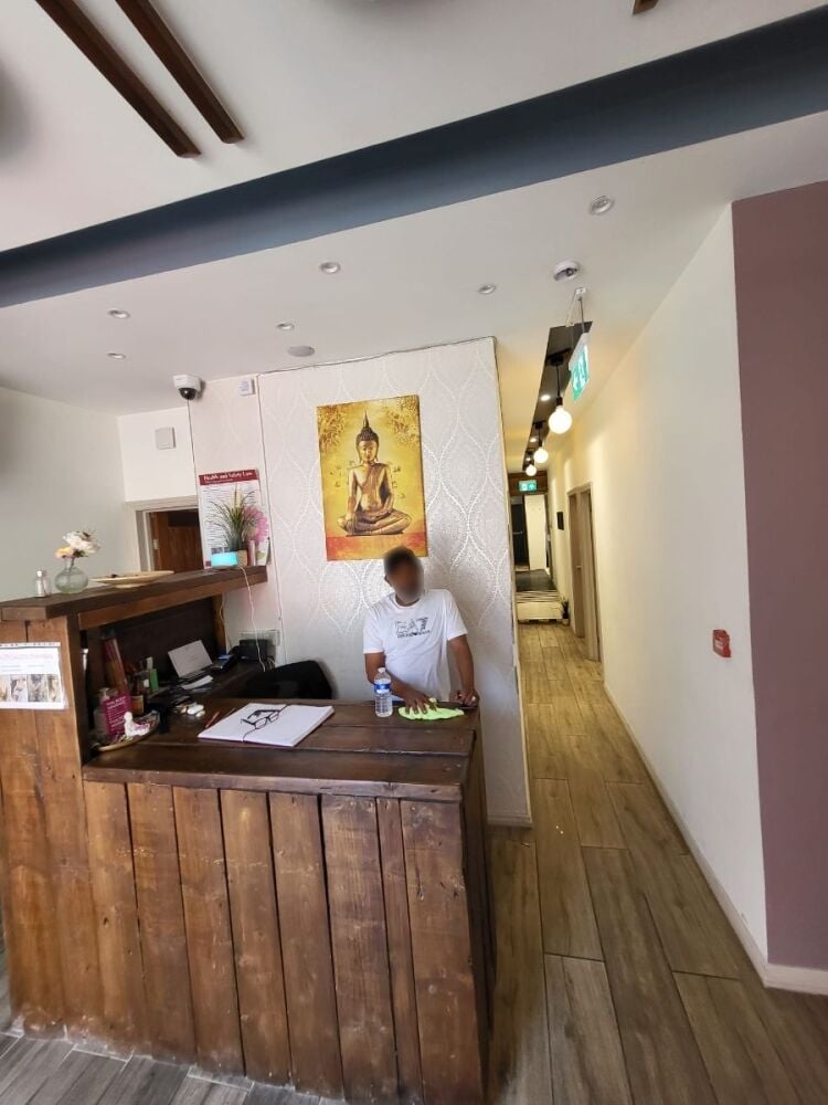 Spa Business for Sale in Wembley, London with High Foot Traffic and Modern Amenities Photo 4